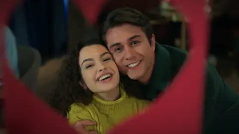 Doruk se lanza e intenta reconquistar a Asiye: “¿Si te pido volver a ser mi novia, me dirás que sí? Doruk se lanza e intenta reconquistar a Asiye: “¿Si te pido volver a ser mi novia, me dirás que sí?
