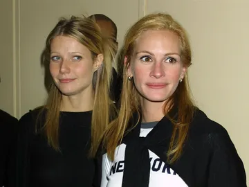 Gwyneth Paltrow y Julia Roberts Gwyneth Paltrow y Julia Roberts