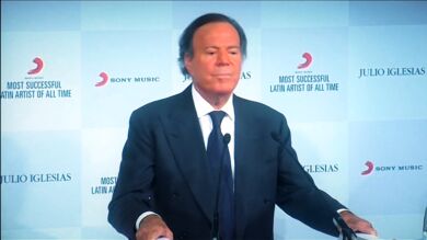 Julio Iglesias sale en defensa de Isabel Preysler: “Es injusto cómo se están comportando con ella