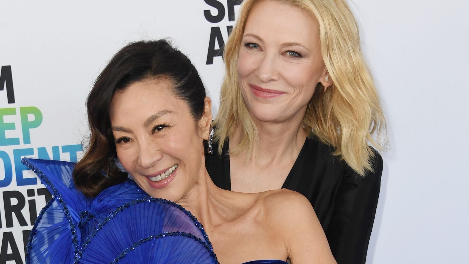 Michelle Yeoh carga contra Cate Blanchett, ambas nominadas al Oscar, y sugiere que no debería ganar