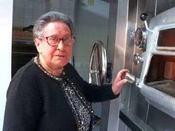 Ana, de 22 años y Rosario, de 88, dos mujeres luchadoras de generaciones diferentes: "Estoy orgullosa"