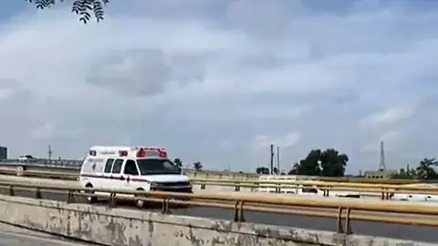 Ambulancia trasladando secuestrados en México Ambulancia trasladando secuestrados en México