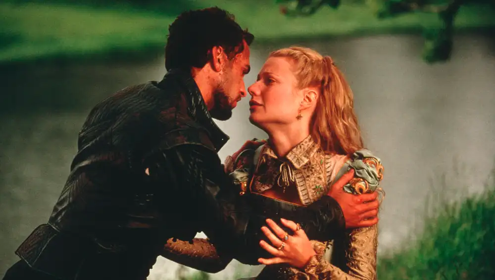 Gwyneth Paltrow y Joseph Finnes en 'Shakespeare in love'