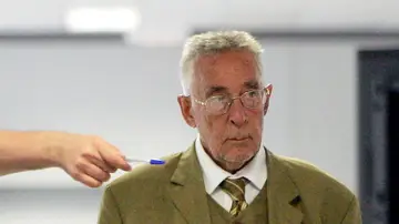 Juan Maeso ha pasado 15 años en la cárcel por infectar a 275 pacientes Juan Maeso ha pasado 15 años en la cárcel por infectar a 275 pacientes