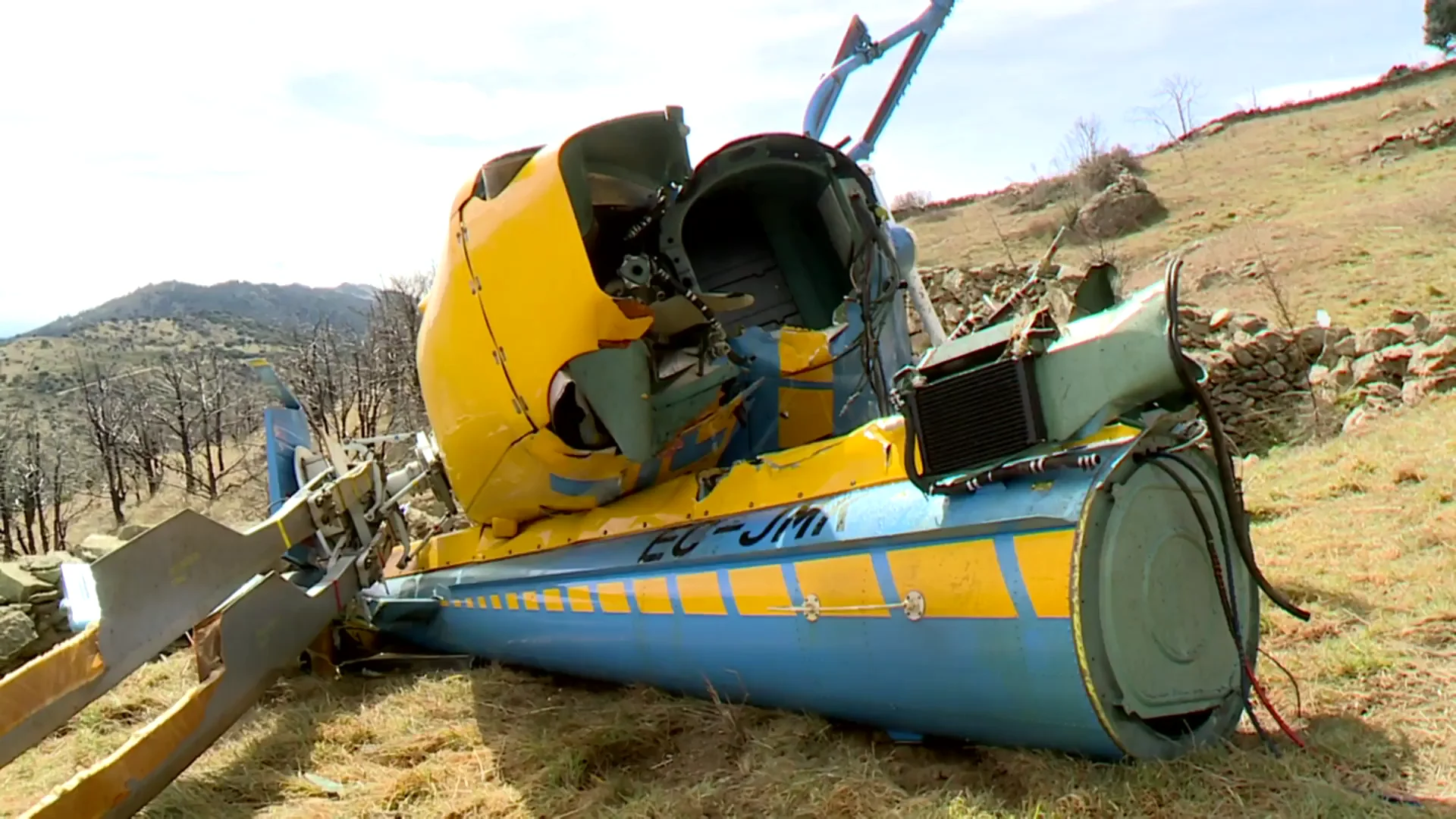 Imagen del helicóptero de la DGT accidentado Imagen del helicóptero de la DGT accidentado