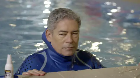 Boris Izaguirre lleva el maquillaje a prueba de agua Boris Izaguirre lleva el maquillaje a prueba de agua