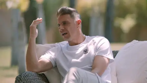 Así tomó Joaquín la decisión de renovar con el Betis Así tomó Joaquín la decisión de renovar con el Betis