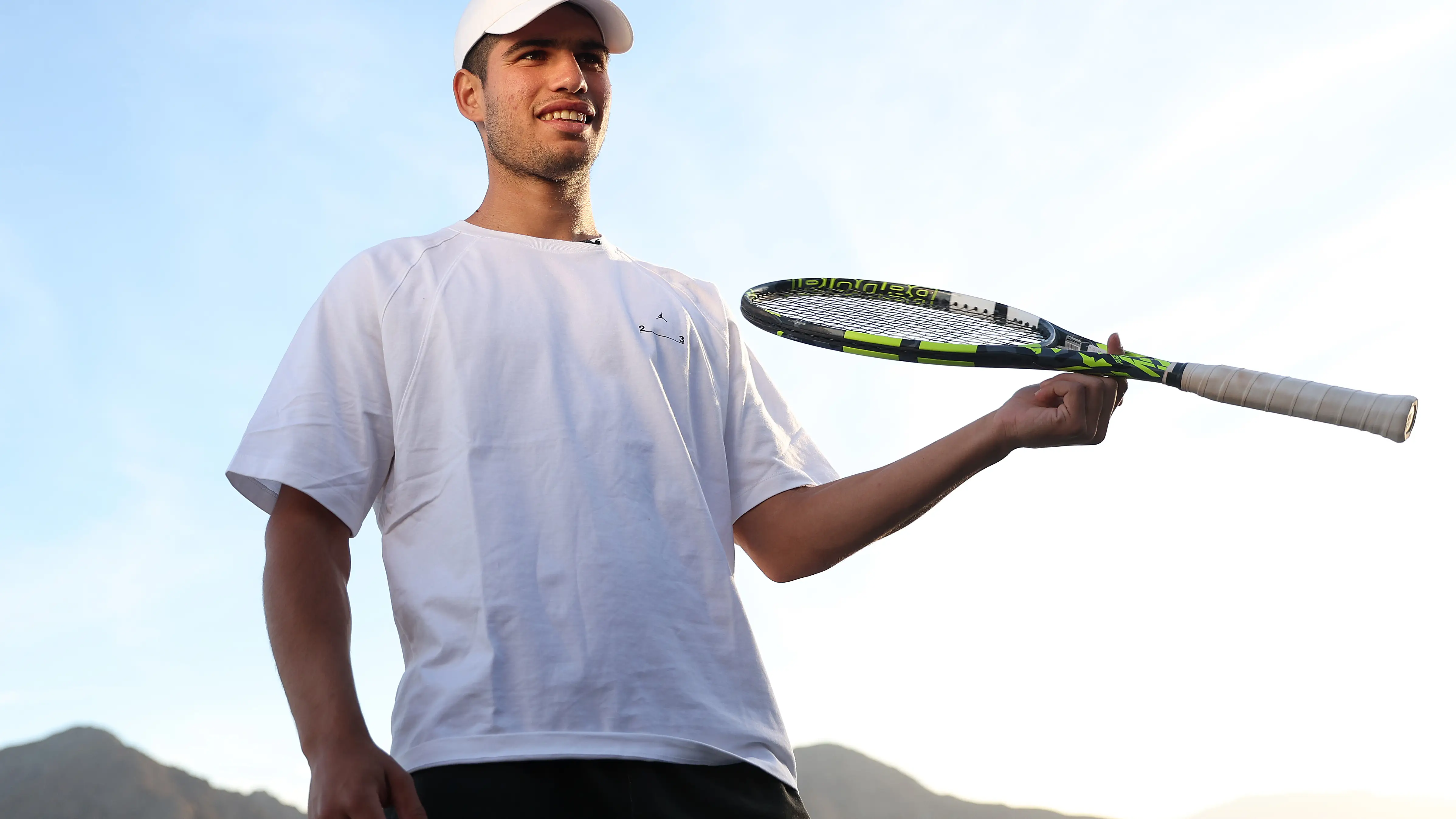 Carlos Alcaraz atiende a los medios en el BNP Paribas Open Carlos Alcaraz atiende a los medios en el BNP Paribas Open