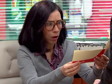 Marcelino deja sin palabras a Manolita con su sorpresa: ¡un viaje a Manchester para viajar a sus hijas! Marcelino deja sin palabras a Manolita con su sorpresa: ¡un viaje a Manchester para viajar a sus hijas!