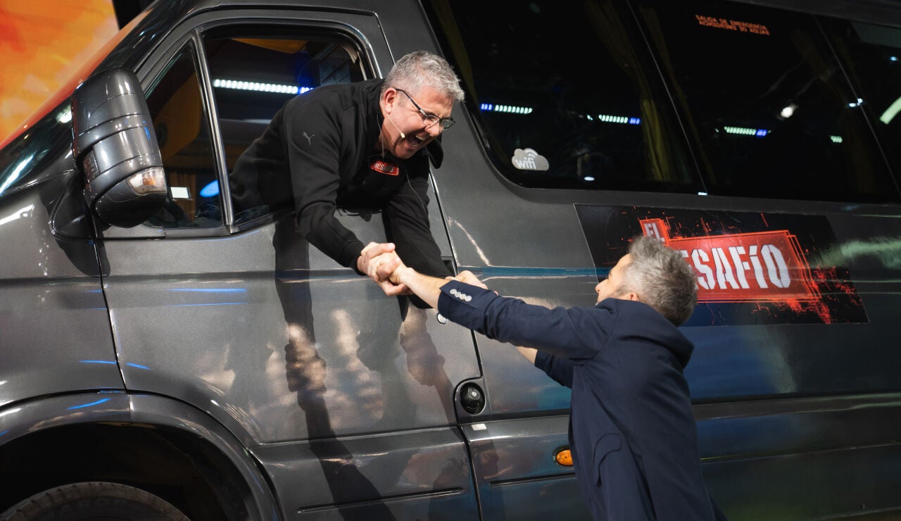 El bonito homenaje de Florentino Fernández a los autobuseros