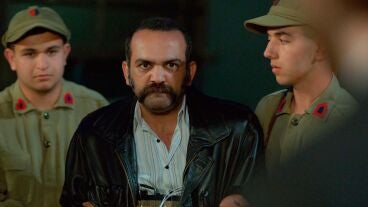 &iexcl;Vahap es reducido y detenido!: la bomba que llevaba era falsa