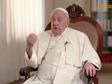 El Papa Francisco afirma que el celibato es una "prescripción temporal" y afirma que puede revisarse