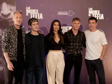 Los protagonistas y el director de 'Las noches de Tefía' Los protagonistas y el director de 'Las noches de Tefía'