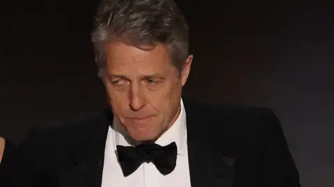 Hugh Grant en los Oscar 2023 Hugh Grant en los Oscar 2023