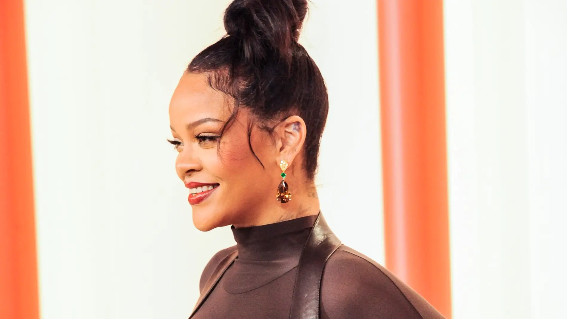 Rihanna presume de embarazo en los Oscar