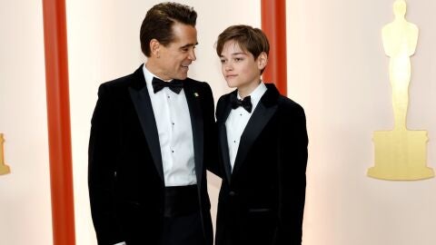 Colin Farrell y su hijo Henry en los Premios Oscar 2023