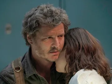Pedro Pascal y Bella Ramsey en el 1x09 en 'The Last of Us' Pedro Pascal y Bella Ramsey en el 1x09 en 'The Last of Us'