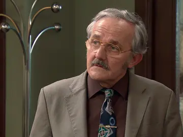 La descarada mentira de Luján para ganarse el cariño de Jorge: “Domínguez mató a Barros” La descarada mentira de Luján para ganarse el cariño de Jorge: “Domínguez mató a Barros”