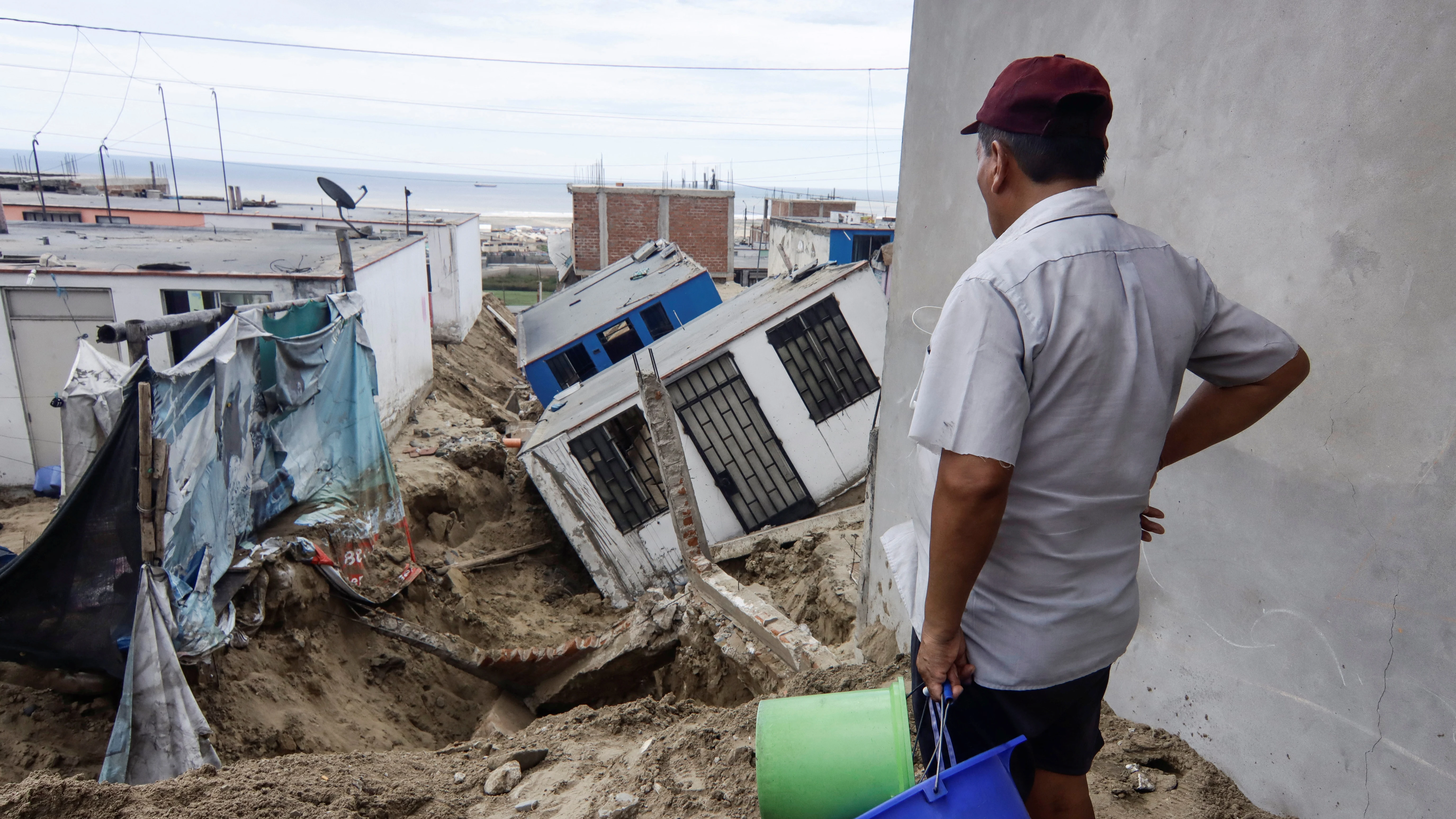 El ciclón Yaku golpea Perú causando fuertes inundaciones y destrozos El ciclón Yaku golpea Perú causando fuertes inundaciones y destrozos