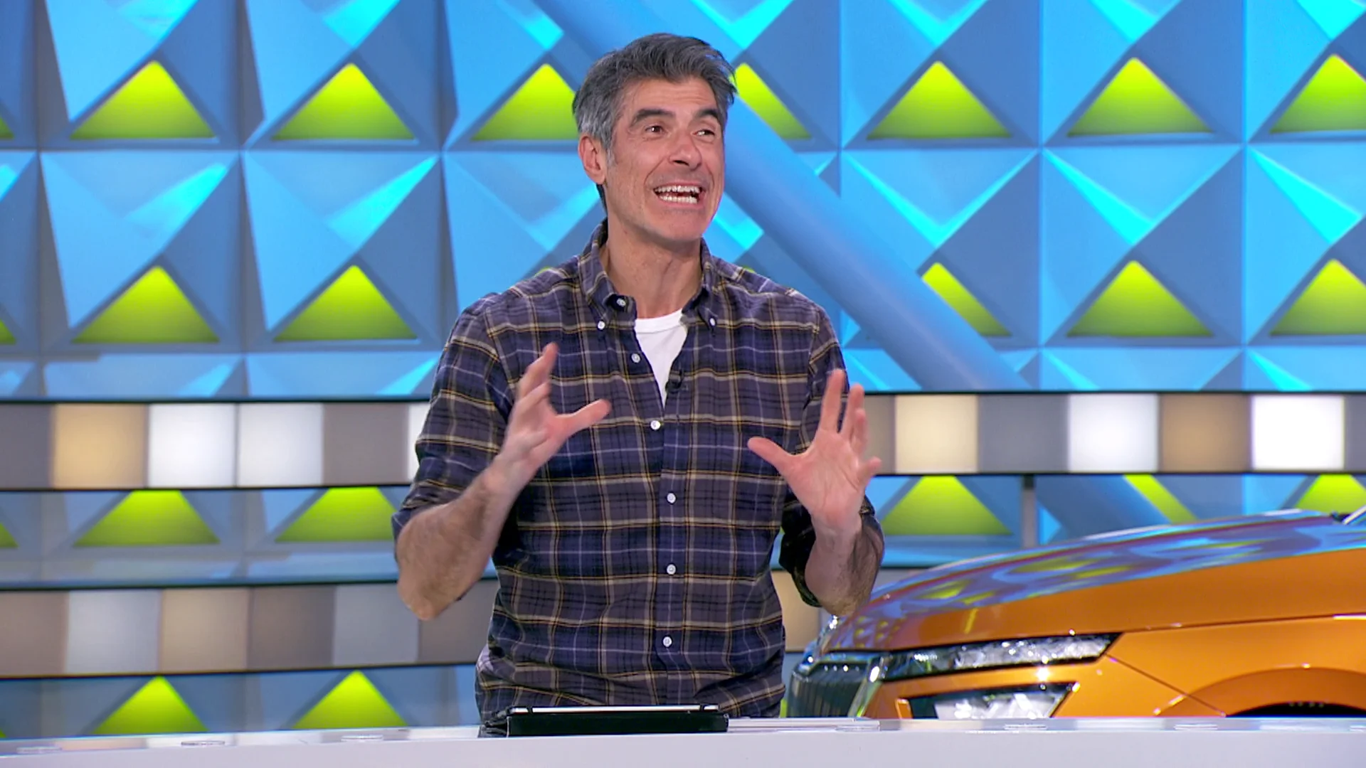 &ldquo;Pasa much&iacute;simo&rdquo;: Jorge Fern&aacute;ndez revela la regla no escrita con las vocales en La ruleta de la suerte