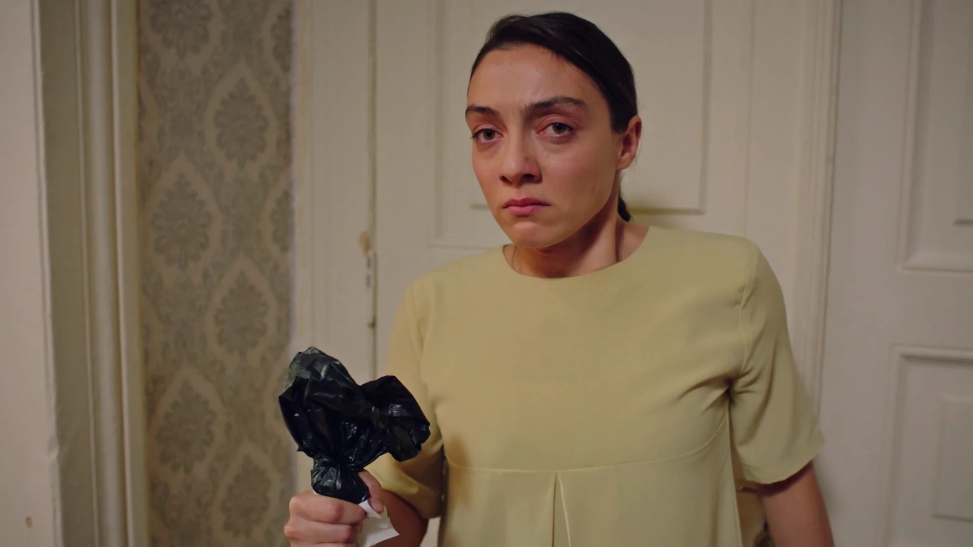 Safiye hunde a Gülben tras descubrir su secreto: “Nunca te casarás por esto” Safiye hunde a Gülben tras descubrir su secreto: “Nunca te casarás por esto”
