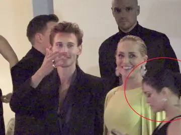 El encuentro de Austin Butler y Vanessa Hudgens en los Oscar El encuentro de Austin Butler y Vanessa Hudgens en los Oscar