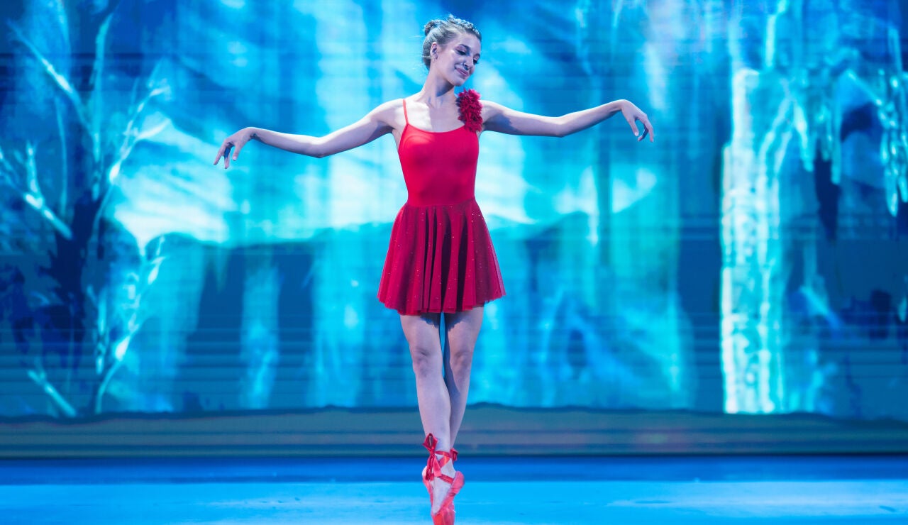 ¡Espectacular! Ana Guerra conquista con una danza de ballet clásico