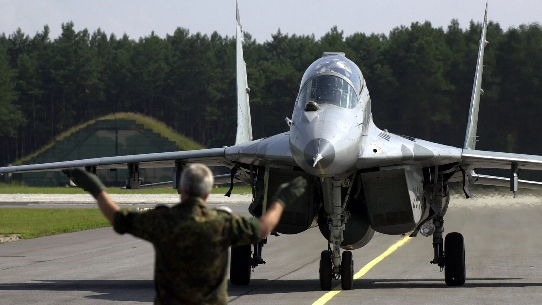 Polonia mandará aviones de combate a Ucrania 