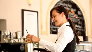 Hosteleros de Cádiz plantean contratar camareros de Marruecos