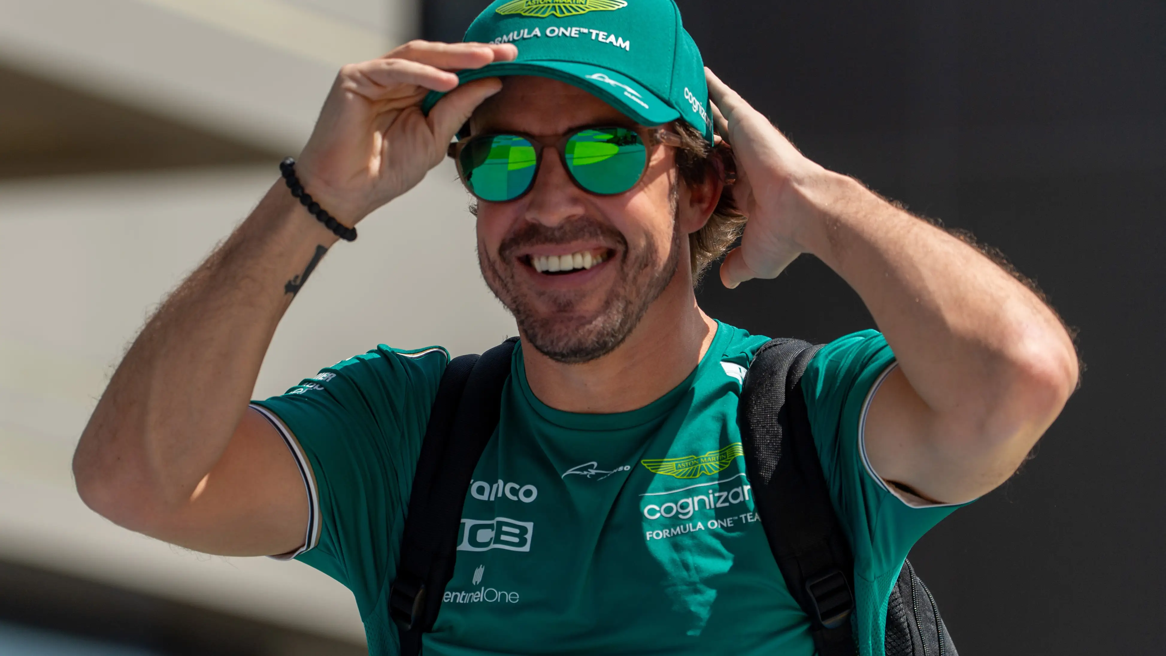 Fernando Alonso a la llegada al circuito de Jedahh, Arabia Saudí Fernando Alonso a la llegada al circuito de Jedahh, Arabia Saudí