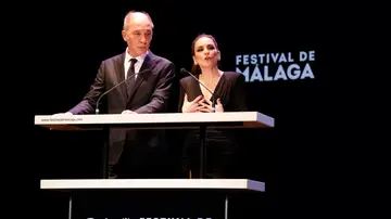 Darío Grandinetti y Mónica Carrillo presentan la gala de 26º Festival de Cine de Málaga Darío Grandinetti y Mónica Carrillo presentan la gala de 26º Festival de Cine de Málaga