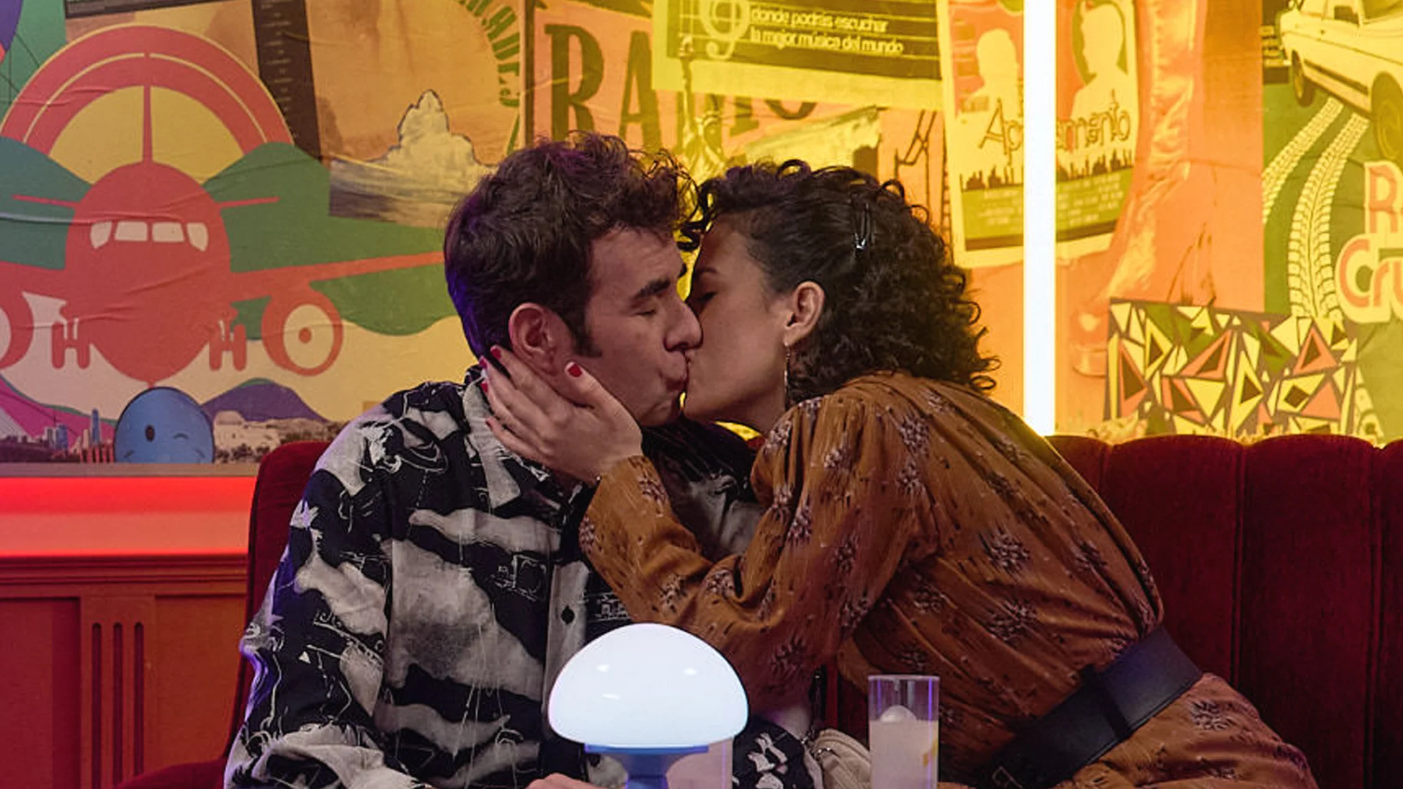 Avance semanal de &lsquo;Amar es para siempre&rsquo;: &Uacute;rsula se lanza a los brazos de Hugo 