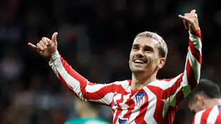 Antoine Griezmann celebra el gol de la victoria ante el Valencia Antoine Griezmann celebra el gol de la victoria ante el Valencia