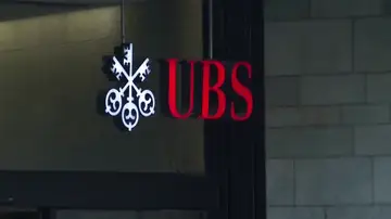 Fachada de un banco UBS