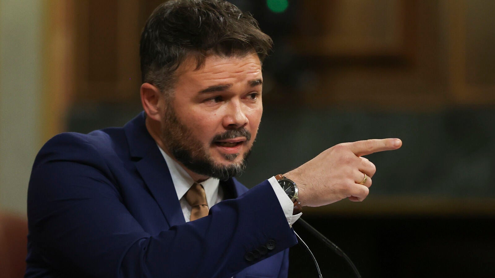 ERC y Junts elevan el precio de sus votos exigiendo un referéndum 