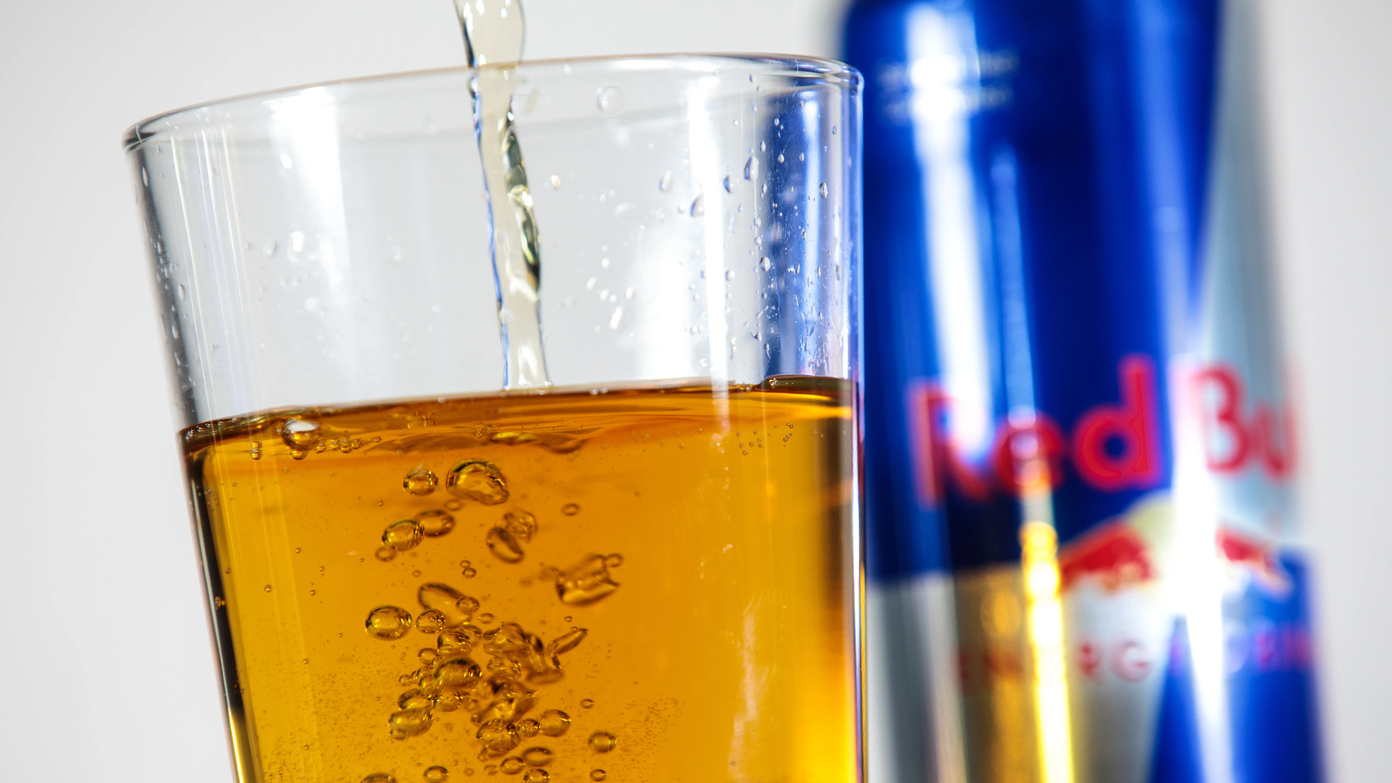 Bebida energ&eacute;tica Red Bull