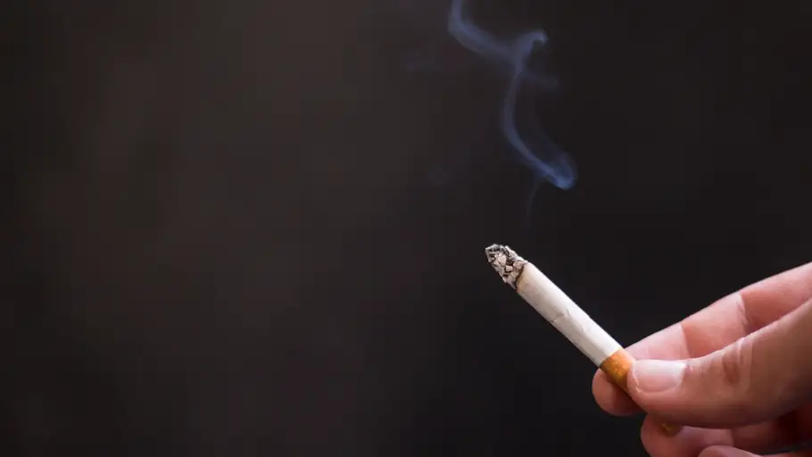 Un cigarrillo Un cigarrillo