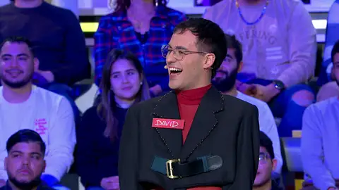 El ‘outfit’ de David de confección propia atrapa las miradas en ‘La ruleta de la suerte’ El ‘outfit’ de David de confección propia atrapa las miradas en ‘La ruleta de la suerte’