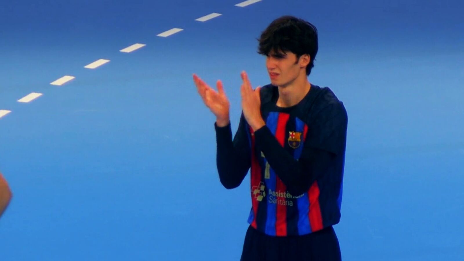 Pablo Urdangarin, enamorado y de vuelta al campo de balonmano… ¡Con sorpresa incluida!