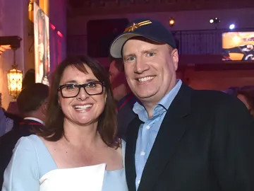 Victoria Alonson y Kevin Feige, presidente de Marvel Victoria Alonson y Kevin Feige, presidente de Marvel