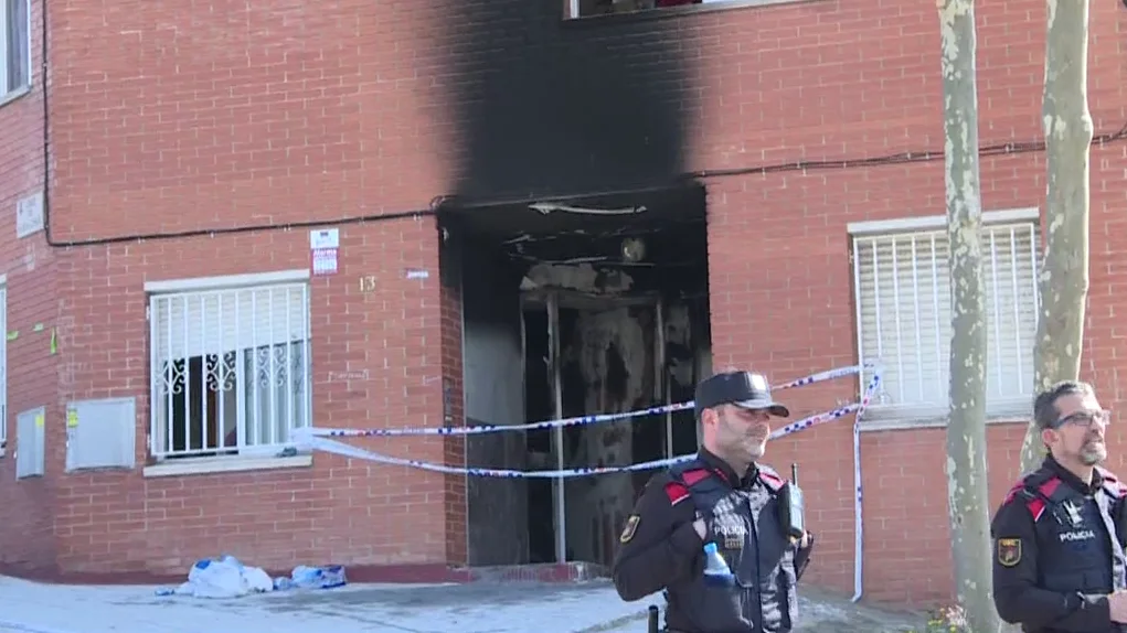 Andrea tuvo que saltar por la ventana en el incendio mortal de Rubí: "Había mucho nerviosismo" Andrea tuvo que saltar por la ventana en el incendio mortal de Rubí: "Había mucho nerviosismo"