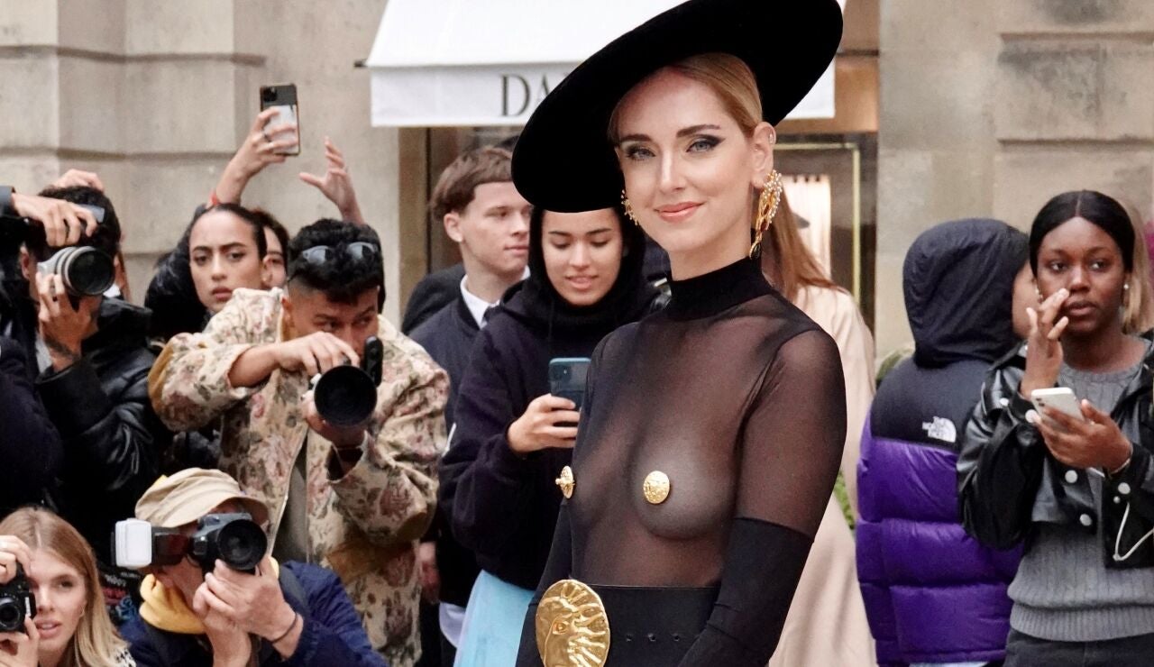 Chiara Ferragni con cubrepezones