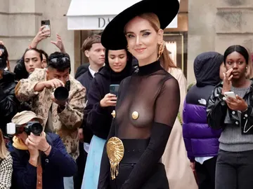 Chiara Ferragni con cubrepezones Chiara Ferragni con cubrepezones