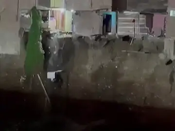 Un policía es arrollado por un congelador en Perú Un policía es arrollado por un congelador en Perú