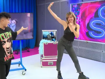 Los consejos de Chanel a Andrea Guasch para su imitación en 'Tu cara me suena' Los consejos de Chanel a Andrea Guasch para su imitación en 'Tu cara me suena'