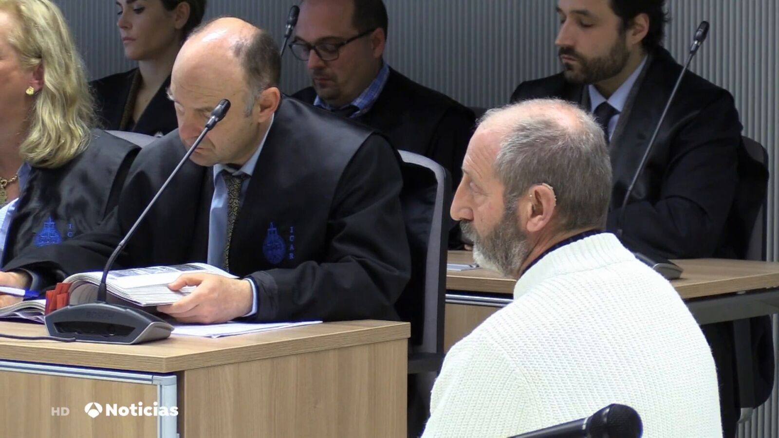 La familia del pequeño asesinado en Lardero alega que el crimen se podía haber evitado y pedirá responsabilidades