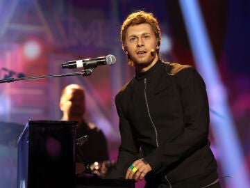 Alfred García se sumerge en el mundo de Coldplay con ‘Fix you’ 