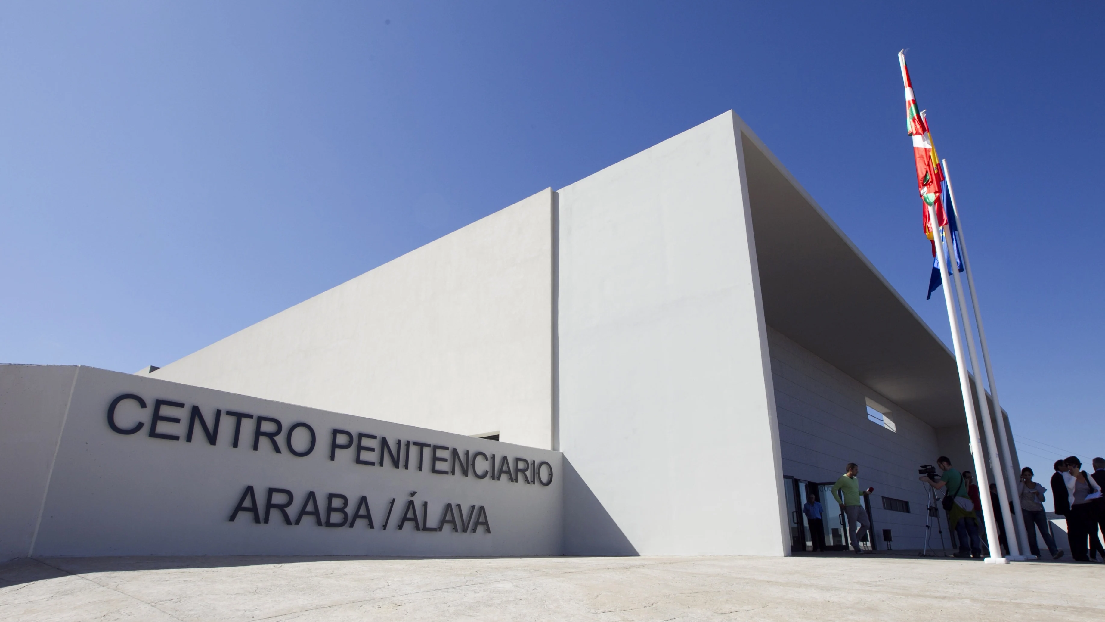 Acceso a la prisión provincial de Álava Acceso a la prisión provincial de Álava