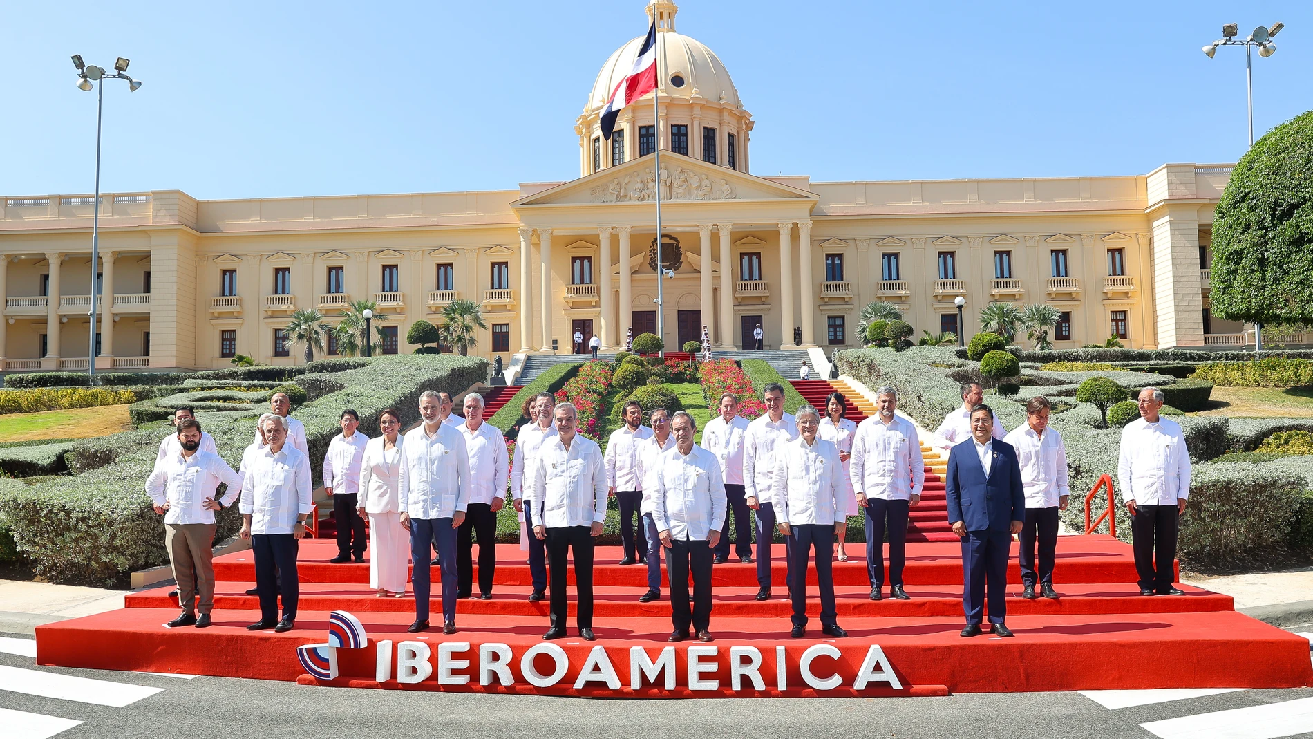 Presidentes y mandatarios asistentes a la XXVIII Cumbre Iberoamericana, en Santo Domingo (República Dominicana).