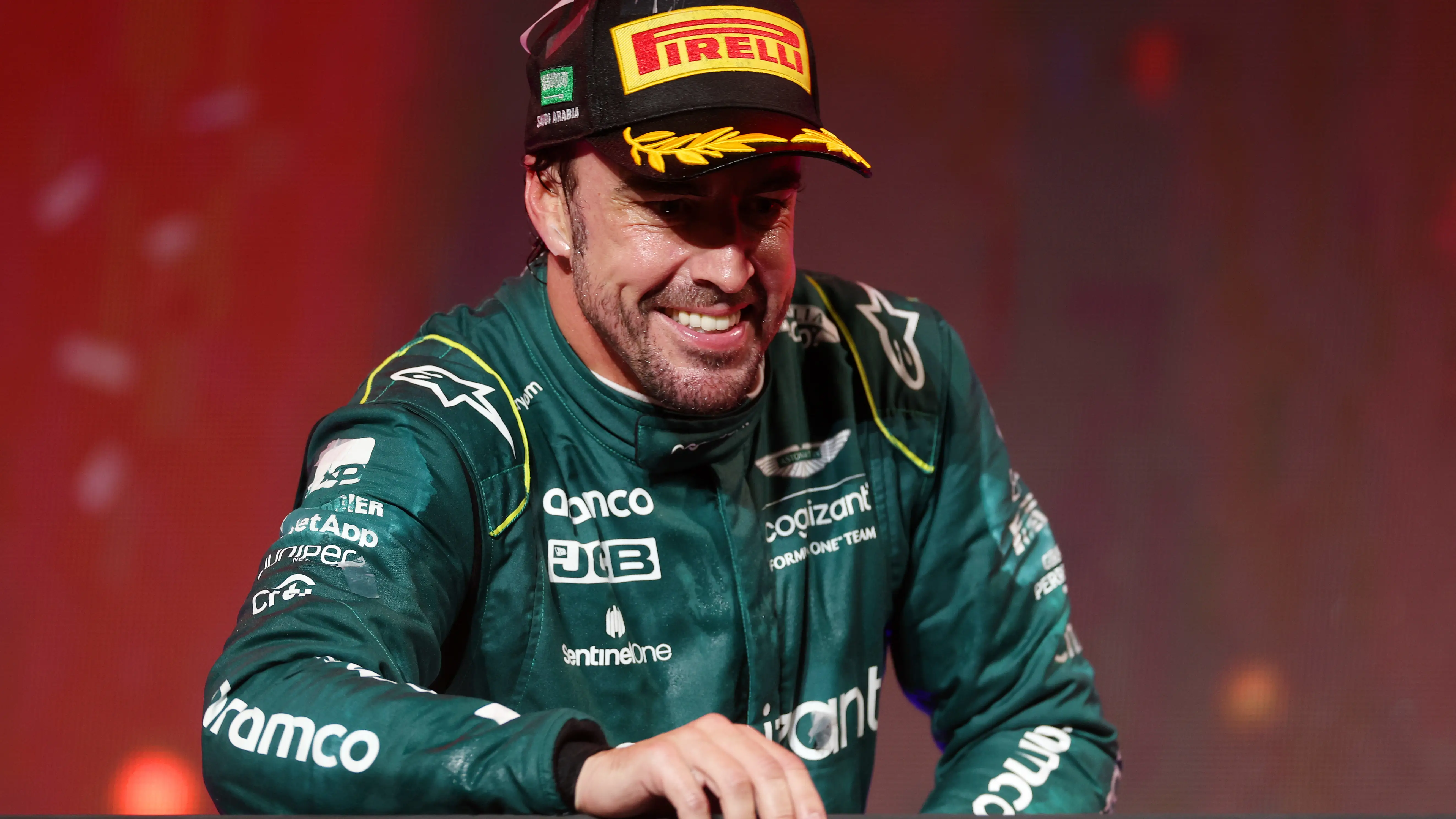 Fernando Alonso celebra en Arabia Saud&iacute; su podio n&uacute;mero 100 en F1